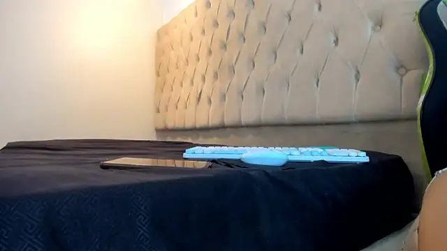 Naomis 35 online show from 02-23-26, 07:36