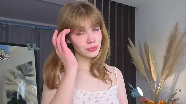 pienaple online show from 11-12-25, 04:05