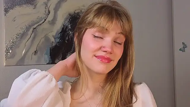 pienaple online show from 10-04-25, 04:03