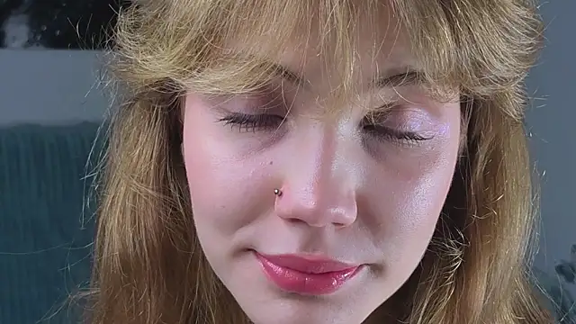 pienaple online show from 09-25-25, 04:07