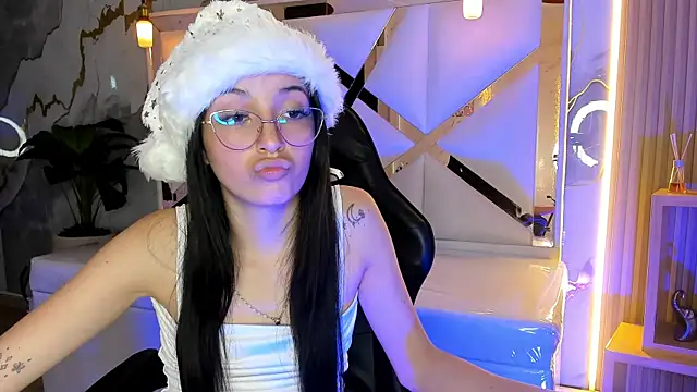 sophiadoll tf online show from 12-15-25, 08:36