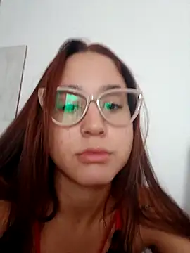 Snapshot of linameii chatting on 03-05-26, 10:45 linameii online show from 03-05-26, 10:45