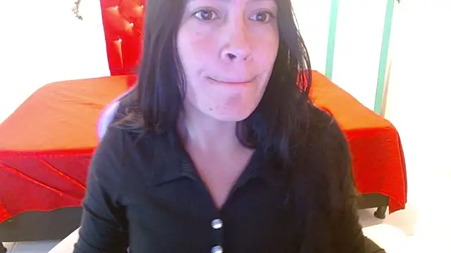 Snapshot of cristal1609 chatting on 02-05-26, 07:43 cristal1609 online show from 02-05-26, 07:43