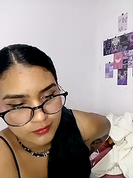 Renata Zoe online show from 10-11-25, 02:34