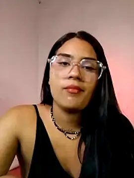 Renata Zoe online show from 12-23-25, 01:05