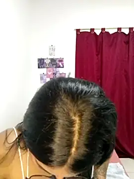 Renata Zoe online show from 10-29-25, 06:40