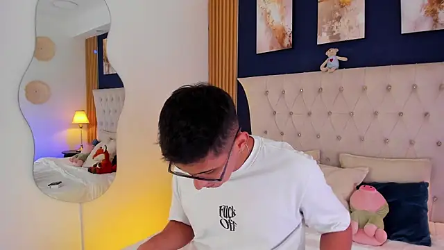 SalvadorFit online show from 07-19-26, 08:27