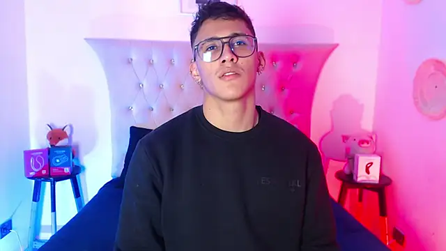 SalvadorFit online show from 11-26-25, 08:53