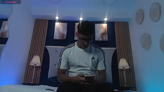 SalvadorFit online show from 04-13-26, 08:02