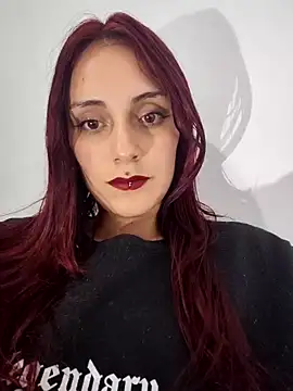 Snapshot of Anne_bh chatting on 12-18-25, 02:49 Anne bh online show from 12-18-25, 02:49