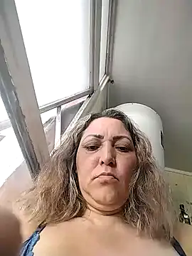 Lunita86 online show from 11-28-25, 10:26