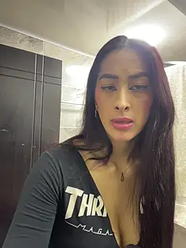 Snapshot of LawGoldman chatting on 10-31-25, 12:18 LawGoldman online show from 10-31-25, 12:18