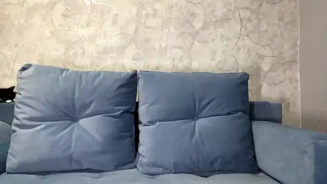 SetsukoBuddemeyer online show from 11-09-25, 01:59