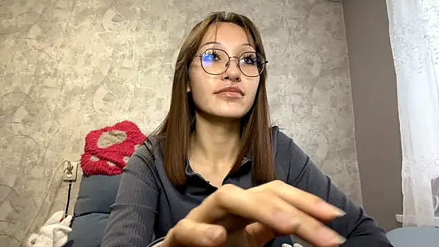 Snapshot of SetsukoBuddemeyer chatting on 09-25-25, 09:04 SetsukoBuddemeyer online show from 09-25-25, 09:04