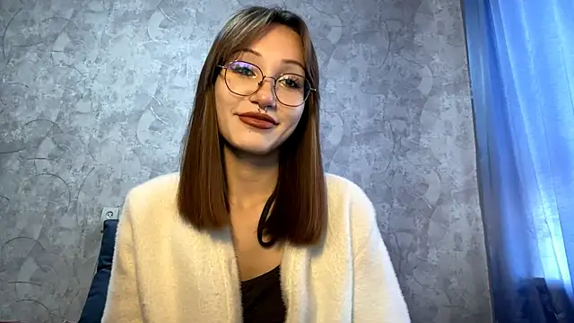 Snapshot of SetsukoBuddemeyer chatting on 10-12-25, 01:51 SetsukoBuddemeyer online show from 10-12-25, 01:51