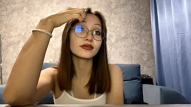Snapshot of SetsukoBuddemeyer chatting on 10-16-25, 11:29 SetsukoBuddemeyer online show from 10-16-25, 11:29