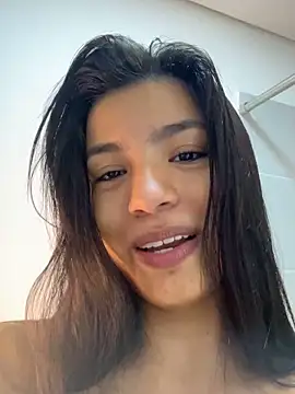 Snapshot of MisteryNight4 chatting on 09-22-25, 11:33 MisteryNight4 online show from 09-22-25, 11:33