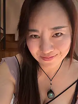 Snapshot of Kayla-love chatting on 04-13-26, 03:27 Kayla-love online show from 04-13-26, 03:27