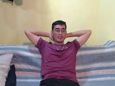 Snapshot of Heaven_steven chatting on 02-18-26, 03:15 Heaven steven online show from 02-18-26, 03:15