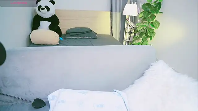 Snapshot of Cherry-26 chatting on 10-30-25, 09:18 Cherry-26 online show from 10-30-25, 09:18