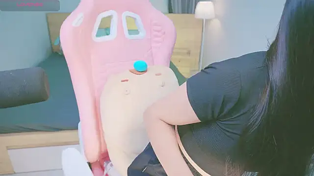 Snapshot of Cherry-26 chatting on 01-08-26, 05:46 Cherry-26 online show from 01-08-26, 05:46