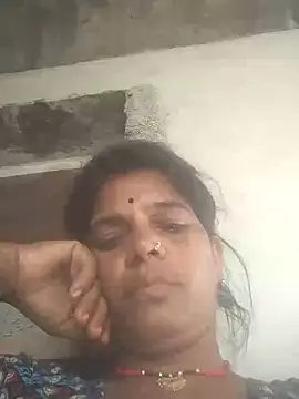 Snapshot of Hott_cutgirl chatting on 10-02-25, 08:18 Hott cutgirl online show from 10-02-25, 08:18
