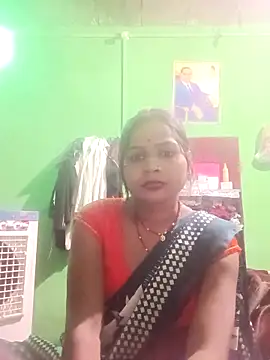 Snapshot of Hott_cutgirl chatting on 05-26-26, 05:33 Hott cutgirl online show from 05-26-26, 05:33