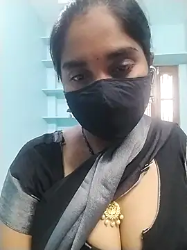 Snapshot of Mahaitha chatting on 10-16-25, 09:28 Mahaitha online show from 10-16-25, 09:28