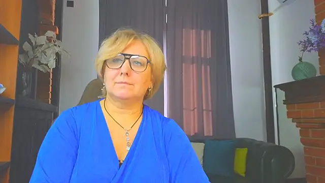 Marta Wils online show from 10-31-25, 06:32