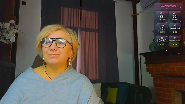 Marta Wils online show from 10-29-25, 03:27