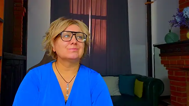 Marta Wils online show from 11-06-25, 02:59