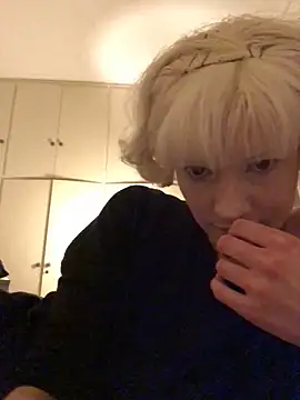 juliaoneandonly online show from 02-24-26, 09:15