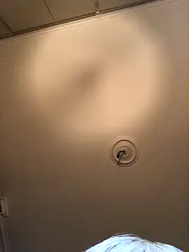 juliaoneandonly online show from 10-04-25, 10:50