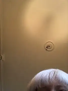 juliaoneandonly online show from 10-02-25, 10:40