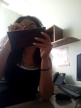 ValeriaLove43211 online show from 09-22-25, 06:52