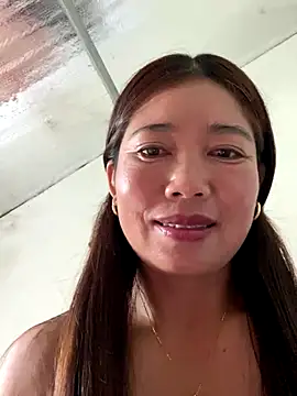 Snapshot of Milky-milk chatting on 10-14-25, 02:01 Milky-milk online show from 10-14-25, 02:01