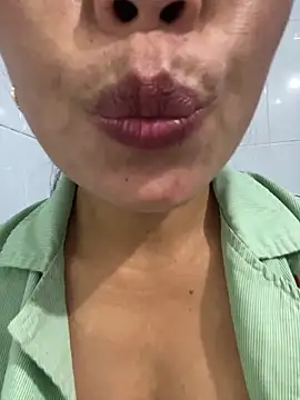 Milky-milk online show from 03-25-26, 12:55