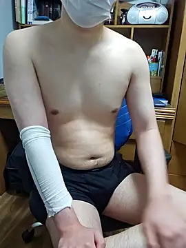 Snapshot of kangwoon2525 chatting on 11-09-25, 05:11 kangwoon2525 online show from 11-09-25, 05:11