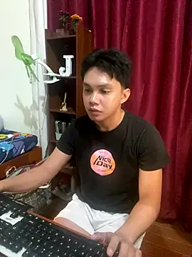 Snapshot of Jan_Waynexx chatting on 10-02-25, 04:43 Jan Waynexx online show from 10-02-25, 04:43