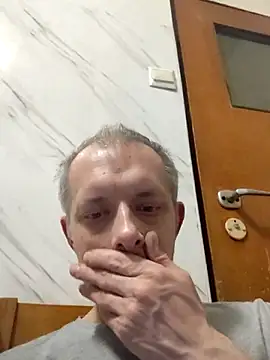 Snapshot of szajbusek41 chatting on 01-16-26, 04:00 szajbusek41 online show from 01-16-26, 04:00