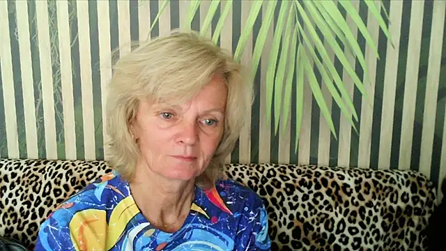 Snapshot of Zoe_Steell chatting on 09-19-25, 04:27 Zoe Steell online show from 09-19-25, 04:27