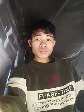 Nhyy xx online show from 10-24-25, 03:05