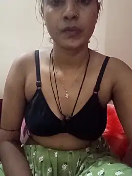 Snapshot of husan-malikaa chatting on 10-12-25, 03:57 husan-malikaa online show from 10-12-25, 03:57