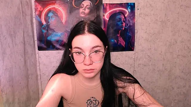 Snapshot of MiraBabe_ chatting on 10-16-25, 07:49 MiraBabe  online show from 10-16-25, 07:49