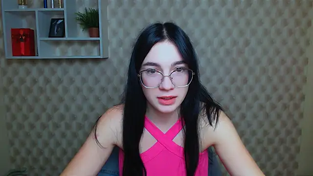 Snapshot of MiraBabe_ chatting on 09-24-25, 05:25 MiraBabe  online show from 09-24-25, 05:25