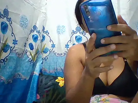 Snapshot of Wetpussie4_you chatting on 09-26-25, 08:27 Wetpussie4 you online show from 09-26-25, 08:27