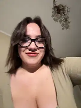 Snapshot of DeliceMaya chatting on 10-16-25, 01:08 DeliceMaya online show from 10-16-25, 01:08