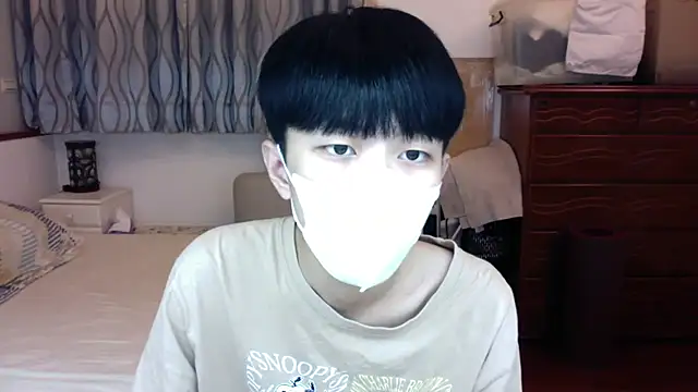 Snapshot of kai101010 chatting on 09-25-25, 04:02 kai101010 online show from 09-25-25, 04:02