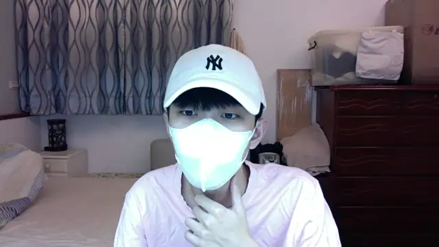 Snapshot of kai101010 chatting on 09-24-25, 02:56 kai101010 online show from 09-24-25, 02:56