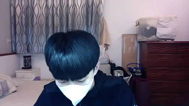 Snapshot of kai101010 chatting on 09-27-25, 04:24 kai101010 online show from 09-27-25, 04:24